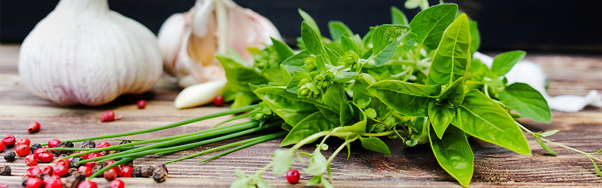 Lumea  mirodeniilor noastre