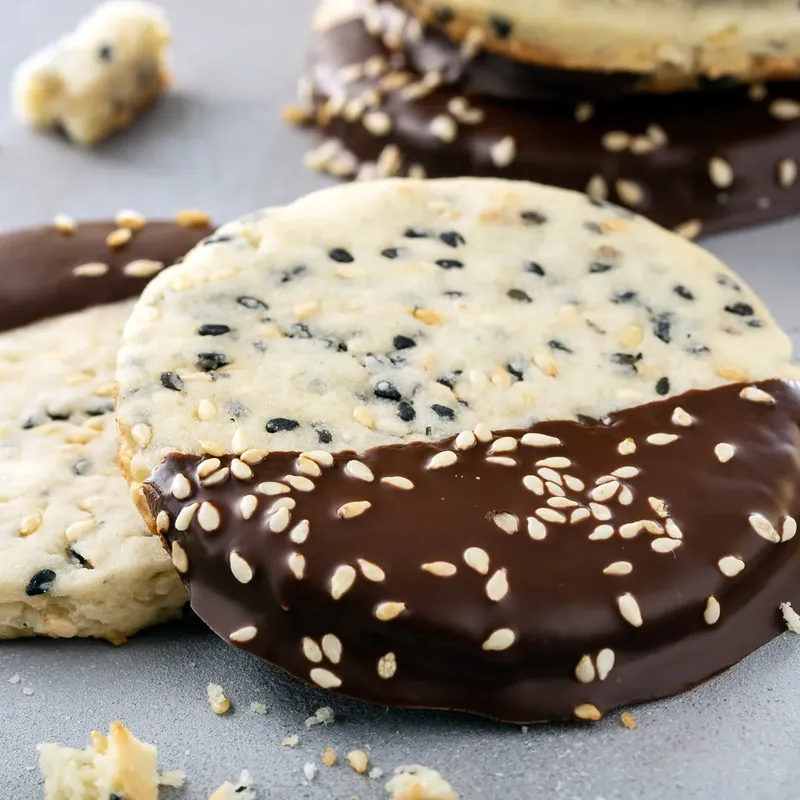 sesame_seed_cookie_2019_01_10_1718_tsucalas_2000x1125_800x800
