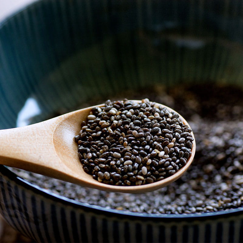 Amestec de semințe de chia cu citrice, ardei iute și usturoi