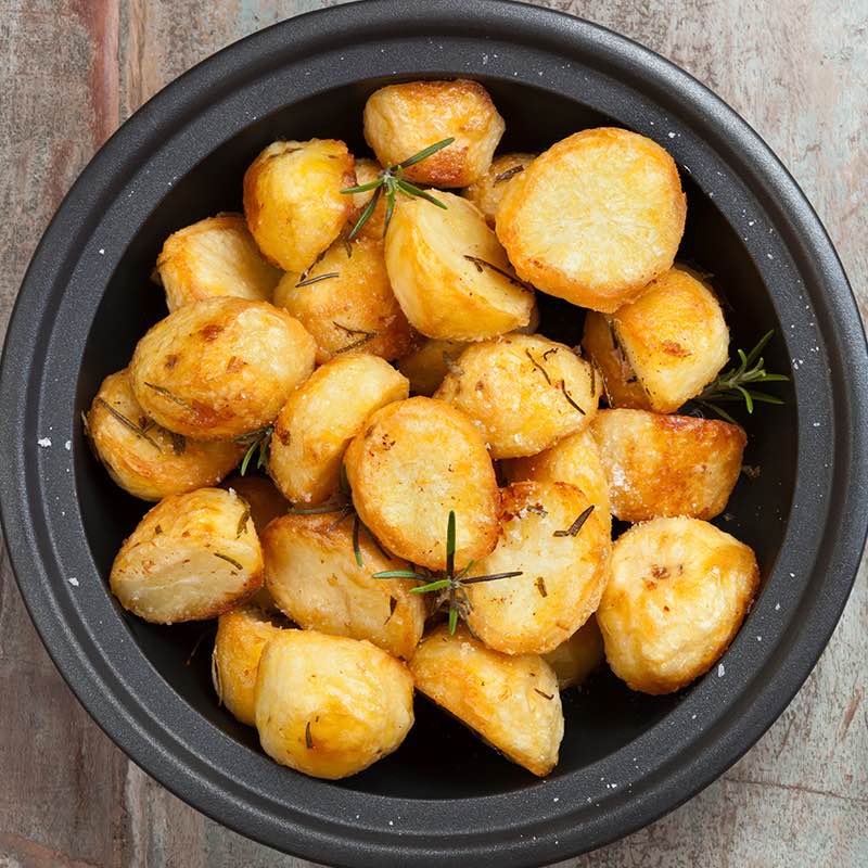 Cartofi cu rozmarin la cuptor