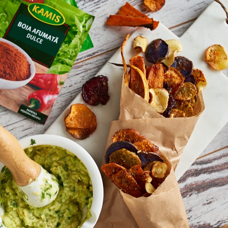 chipsuri_de_radacinoase_cu_sos_de_avocado_800