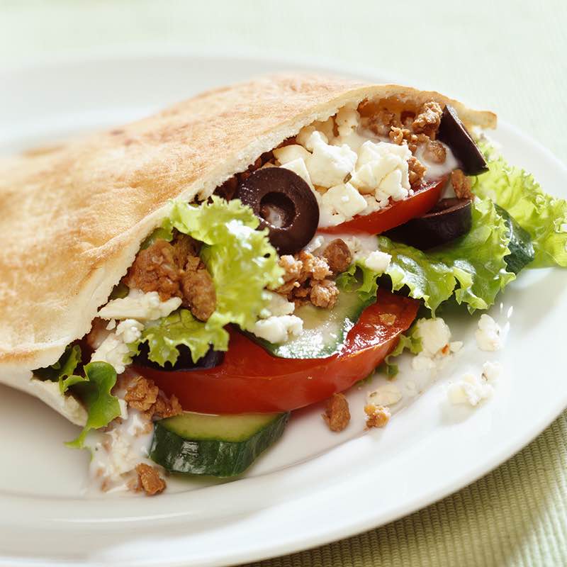 sandvis_cu_ton_in_stil_grecesc_800